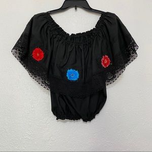 Mexican shoulder shirt.